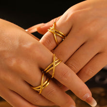 Load image into Gallery viewer, 18K Gold-Plated Crisscross Ring