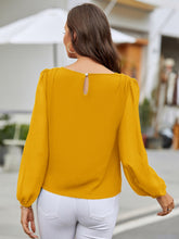 Load image into Gallery viewer, Round Neck Long Sleeve Blouse