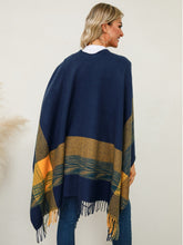 Load image into Gallery viewer, Fringe Contrast Plaid Poncho