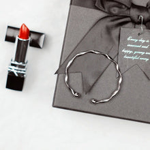 Load image into Gallery viewer, Wave Length Manifestation Pattern Simple Special-interest Design Bracelet UNISEX