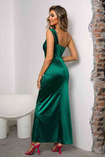 Load image into Gallery viewer, One-Shoulder Ruched Slit Maxi Dress