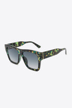 Load image into Gallery viewer, Traci K Collection UV400 Patterned Polycarbonate Square Sunglasses
