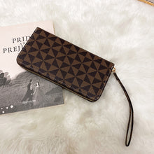 Load image into Gallery viewer, New fashion trend all-match high-end European and American long pattern wallet simple large-capacity ladies wallet