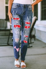 Load image into Gallery viewer, Heart Distressed Jeans with Pockets
