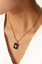 Load image into Gallery viewer, Square Pendant Twisted Chain Necklace