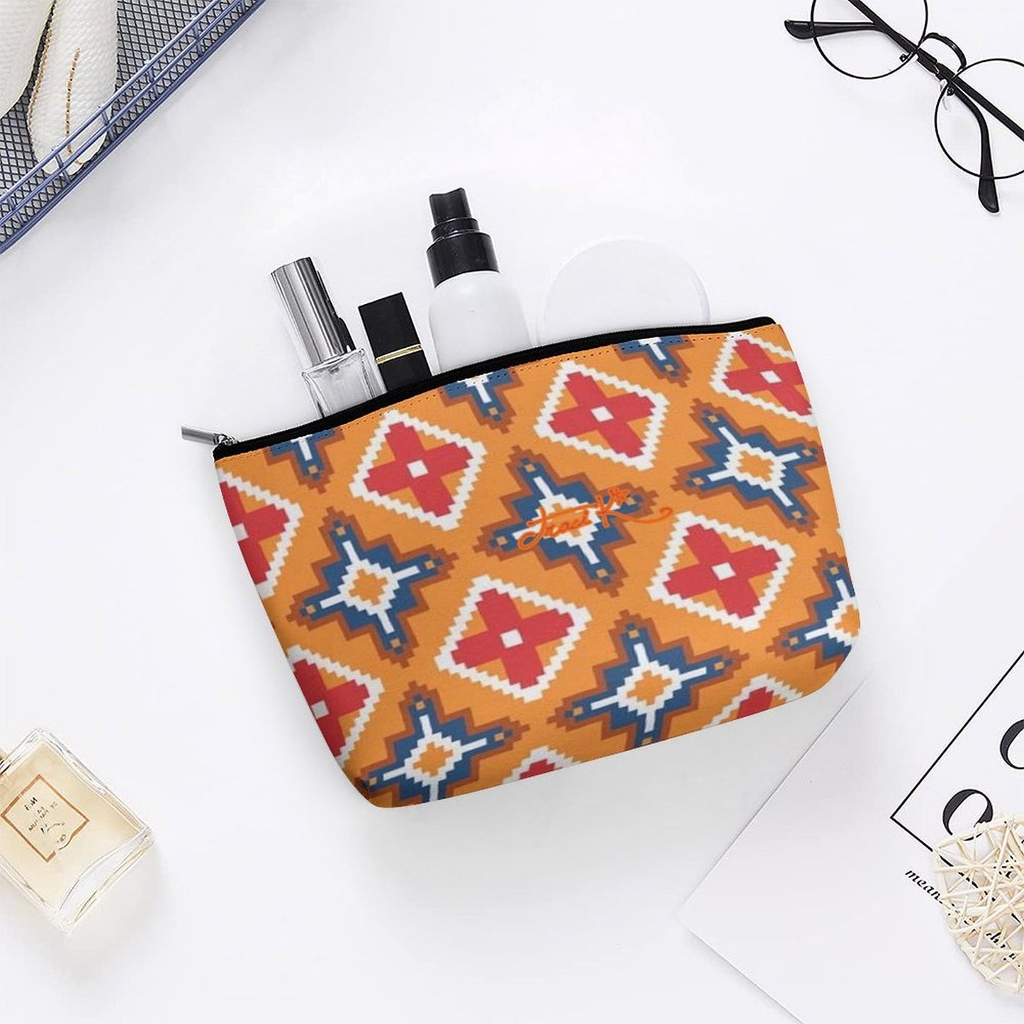 Traci K Designer Western Motif Portable Portable Cosmetic Bag