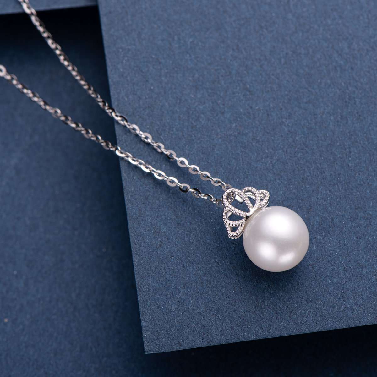 👑Ashes to Beauty Luxury Princess Crown Genuine Freshwater Pearl Pendant Necklace