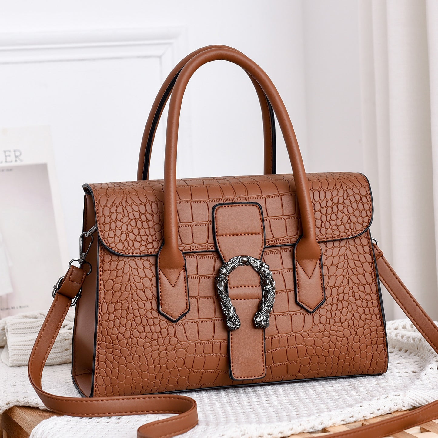 Traci K Collection handbag crocodile shoulder ( Pick Your Color) horseshoe buckle diagonal crossbag cross-border HANDBAGS one generation by Traci K Collection
