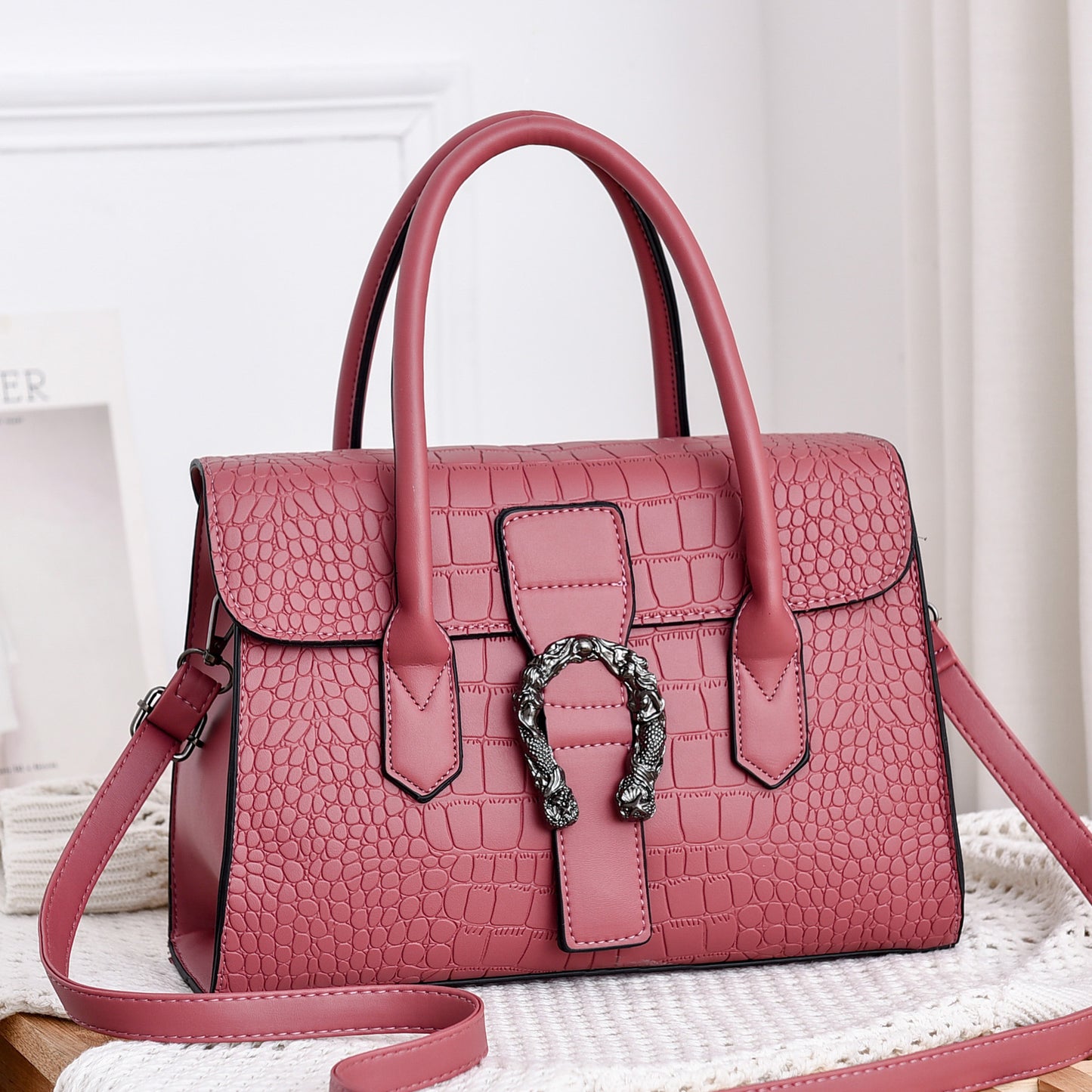 Traci K Collection handbag crocodile shoulder ( Pick Your Color) horseshoe buckle diagonal crossbag cross-border HANDBAGS one generation by Traci K Collection