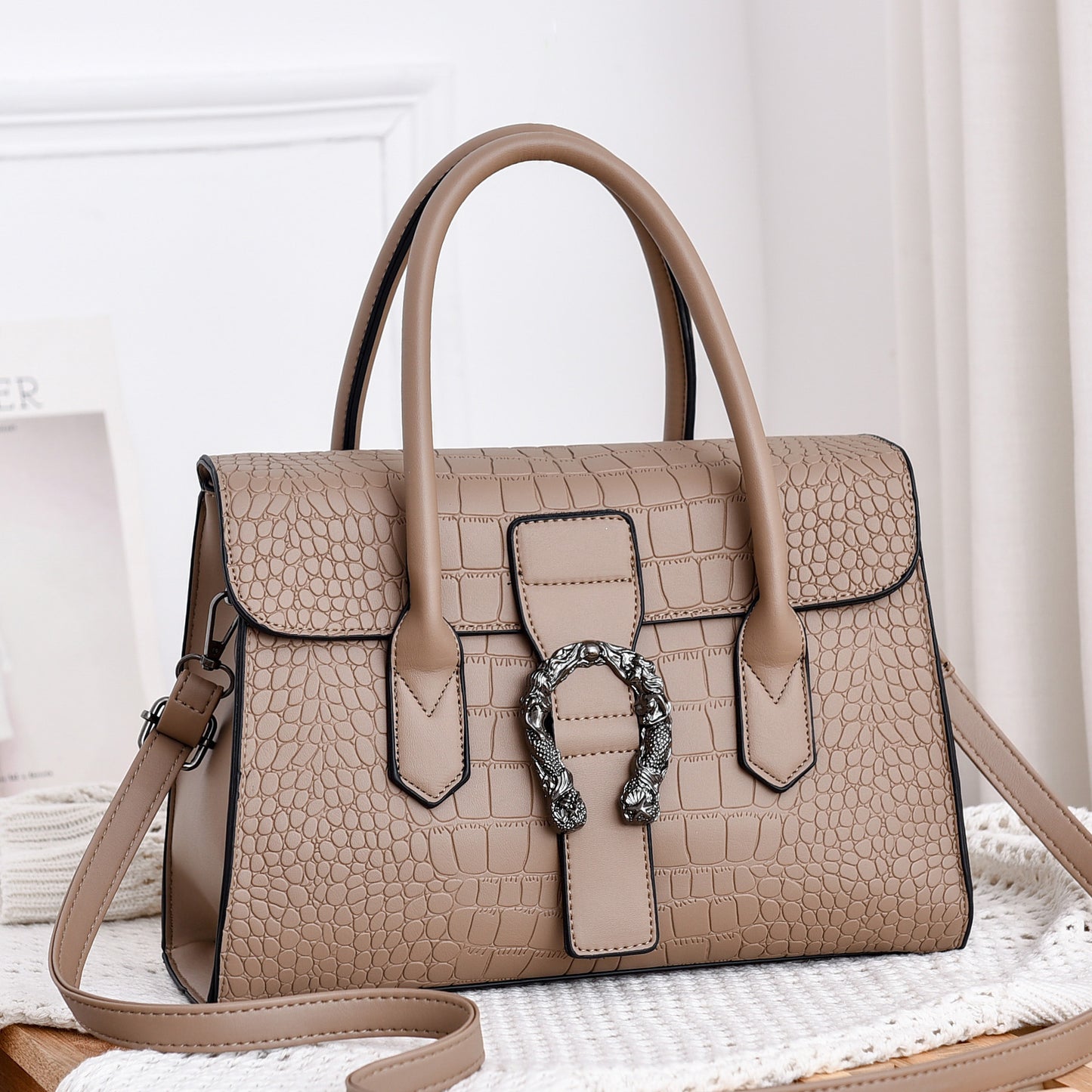 Traci K Collection handbag crocodile shoulder ( Pick Your Color) horseshoe buckle diagonal crossbag cross-border HANDBAGS one generation by Traci K Collection