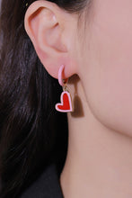 Load image into Gallery viewer, Contrast Heart-Shaped Drop Earrings
