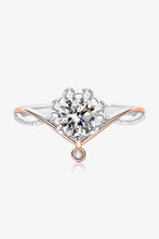 Load image into Gallery viewer, Moissanite and Zircon Contrast Crisscross Ring
