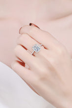 Load image into Gallery viewer, 1 Carat Rectangle Moissanite Ring

