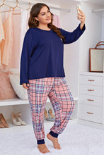 Load image into Gallery viewer, Plus Size Heart Graphic Top and Plaid Joggers Lounge Set
