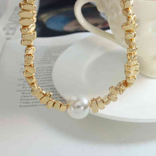 Load image into Gallery viewer, Pearl Geometric Bead Necklace
