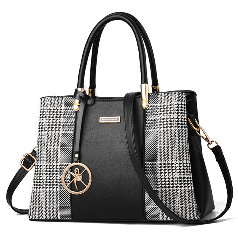 Bag female  new fashion handbag ladies shoulder Messenger bag big bag tide 11a11