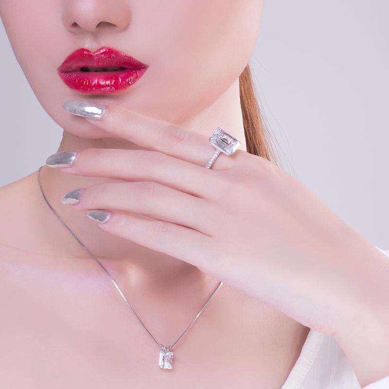 6 Carats Emerald Cut Sterling Silver Simulated Diamond Wedding Engagement Ring