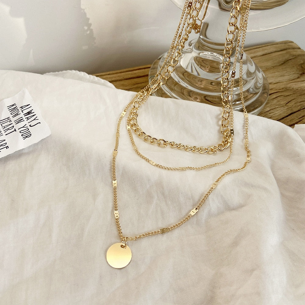 Vintage Necklace on Neck Gold Chain Women's Jewelry Layered Accessories for Girls Clothing Aesthetic Gifts Fashion Pendant