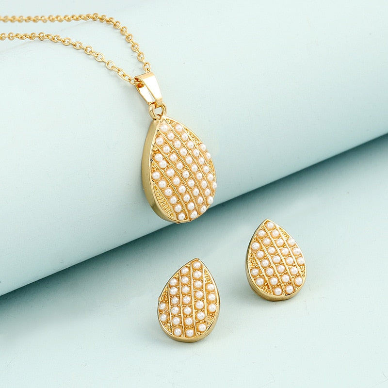 Fashion Jewelry Luxury Gold-color Romantic Austrian Crystal heart shape Chain Necklace Earrings Jewelry Sets