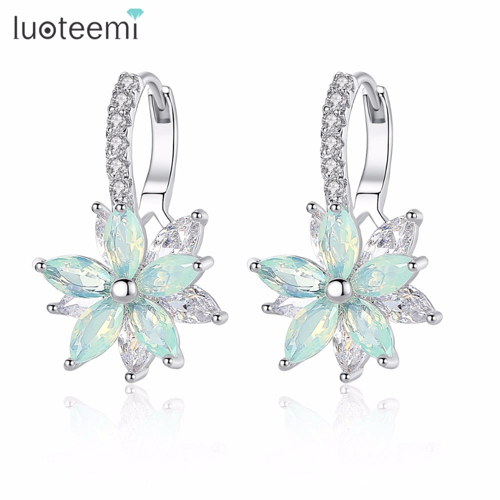 Lovely Clear Stone Flower Shape Convenient Simple Stud Earrings🌻 UKraine support with purchase of this product