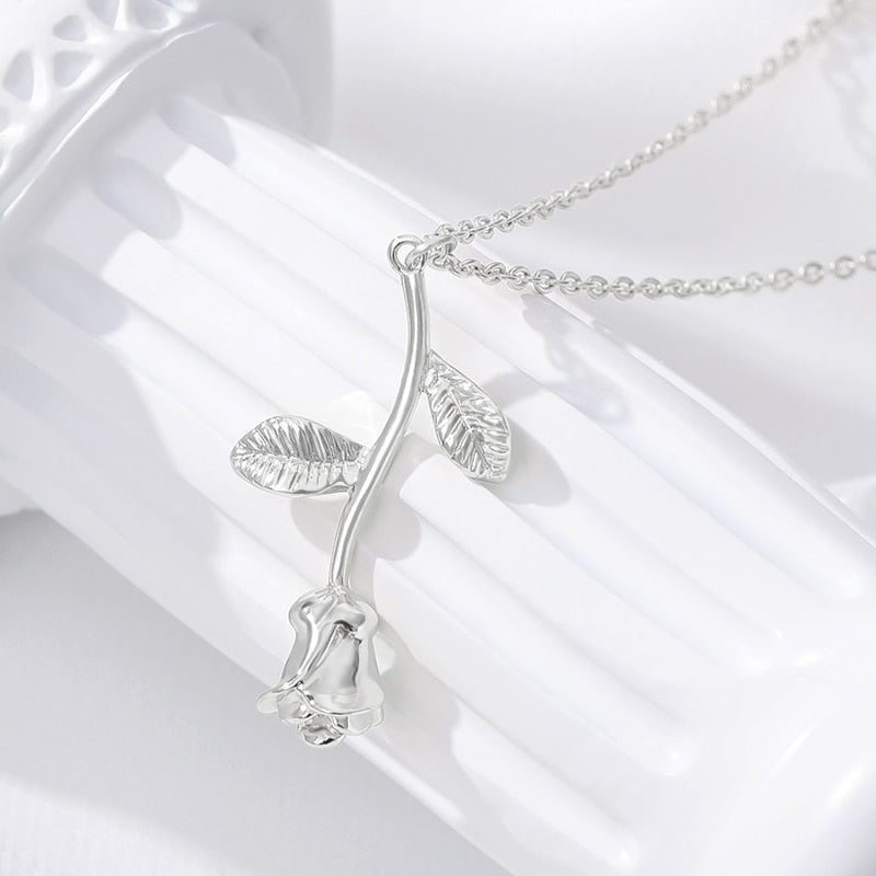 Rose Flower Necklace For Women Stainless Steel Beauty and the Beast Pendant Necklaces Charm Boho Jewelry Valentine's day Gift