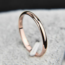 Load image into Gallery viewer, Titanium Steel Rose Gold Anti-allergy Smooth Simple Wedding Couples Rings Bijouterie for Man or Woman Gift Women Wedding Rings
