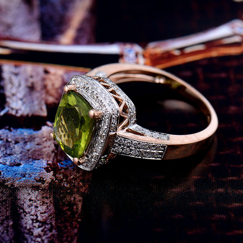 New Fantastic Solid 14Kt Rose Gold Ravishing Peridot and Diamond Ring