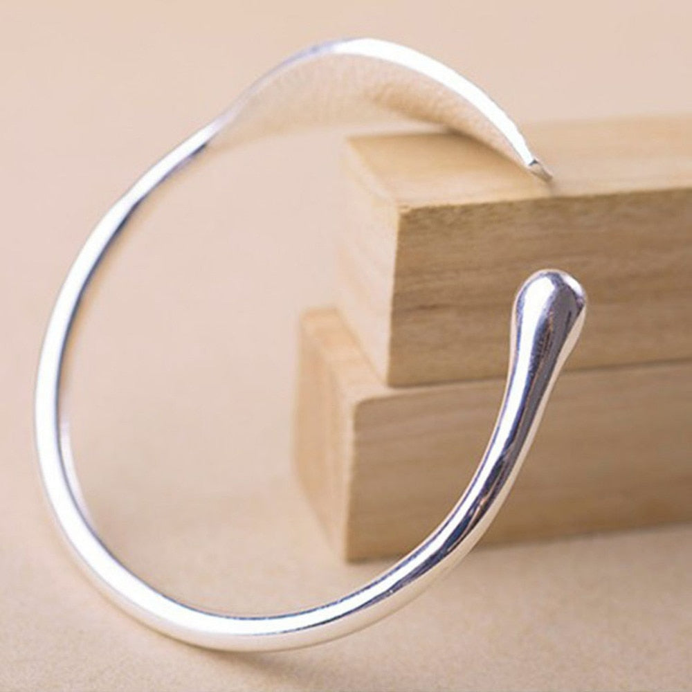 Stylish Wild Bracelet Fashion Trendy Elegant Leaves Jewelry Women Charm Bangle High Quality Luxury Bracelet Gifts