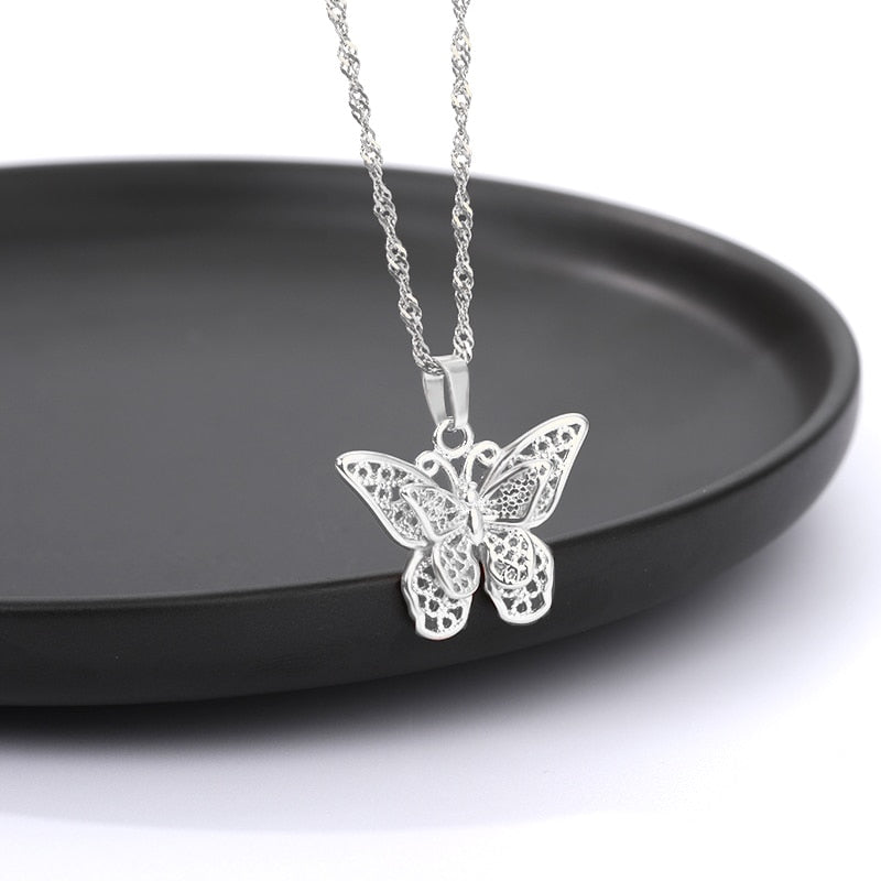Butterfly Necklace for Women Stainless Steel Butterflies Pendant Necklace Gold Silver Color Charms Choker Boho Aesthetic Jewelry
