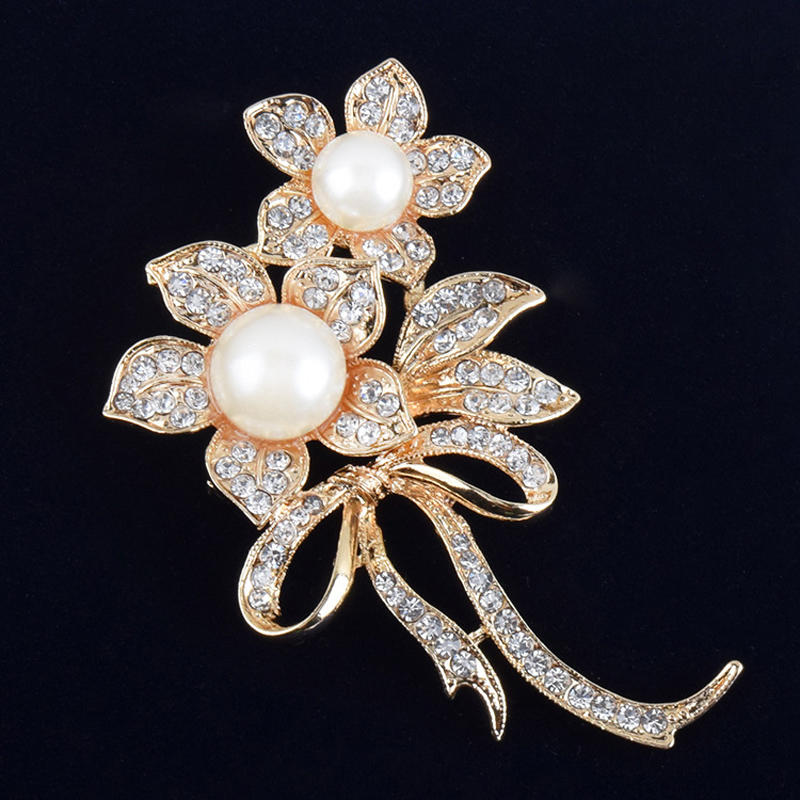 CHANEL Inspired Designer Fashion Women Large Brooches Pearls Rhinestones Crystal  Pin Jewelry