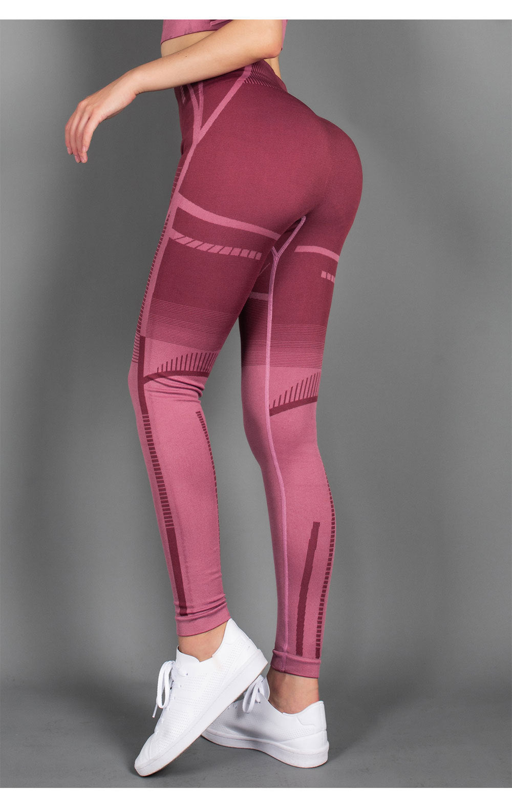 Spot  seamless knitted high elastic high waist hip lifting leisure fast drying tights fitness sports Yoga Pants