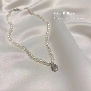 Amazing Price! New freshwater pearl necklace retro multi-layer temperament clavicle chain plated platinum zircon pendant cross-border