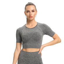 Load image into Gallery viewer, nylon seamless sweat absorbing sports Yoga suit seamless short sleeve
