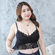 Load image into Gallery viewer, Large size lace beautiful back underwear Sexy sling wrapped chest without steel ring with chest pad plus fertilizer and enlarged bottoming vest for women
