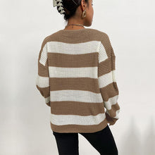 Load image into Gallery viewer, Long Sleeved Round Neck Pullover Shirt
