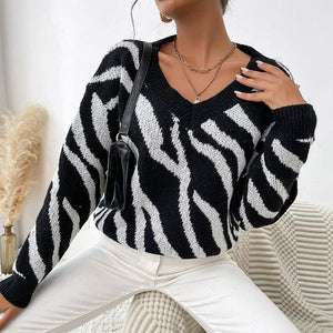 Pullover V-neck Sweater Zebra