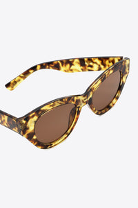 Traci K Collection Tortoiseshell Polycarbonate Wayfarer Sunglasses