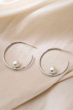 Load image into Gallery viewer, Pearl C-Hoop Earrings
