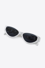 Load image into Gallery viewer, Traci K Collection Chain Detail Temple Cat Eye Sunglasses
