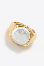 Load image into Gallery viewer, Pearl 18K Gold-Plated Alloy Ring
