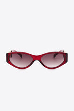 Load image into Gallery viewer, Traci K Collection Chain Detail Temple Cat Eye Sunglasses
