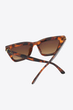 Load image into Gallery viewer, Traci K Collection UV400 Polycarbonate Frame Sunglasses
